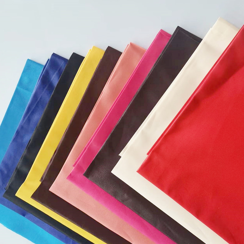 TMIE-08-1-2 85GSM 125cm Pohodlná oděvní košile a pružná podšívka 100% polyester Různé barvy k dispozici Barvená leštěná polyesterová popelínová látka