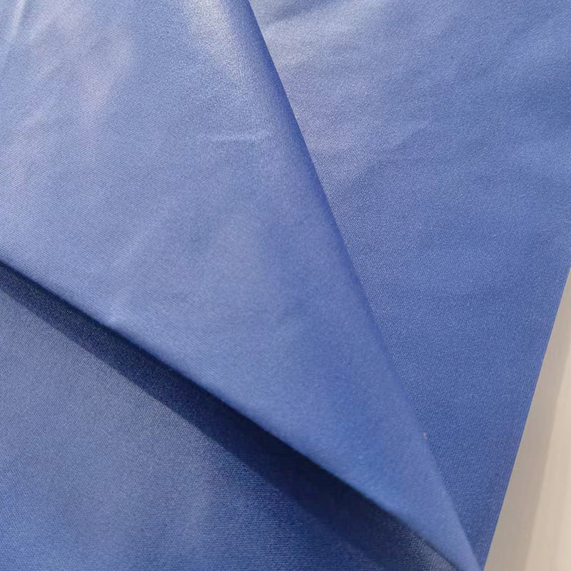 TMIE-08-1-3 Prodyšná tkanina na šaty Šířka 115CM Hmotnost 90GSM Složení Polyester Barvený hladkou leštěnou polyesterovou popelínovou tkaninou