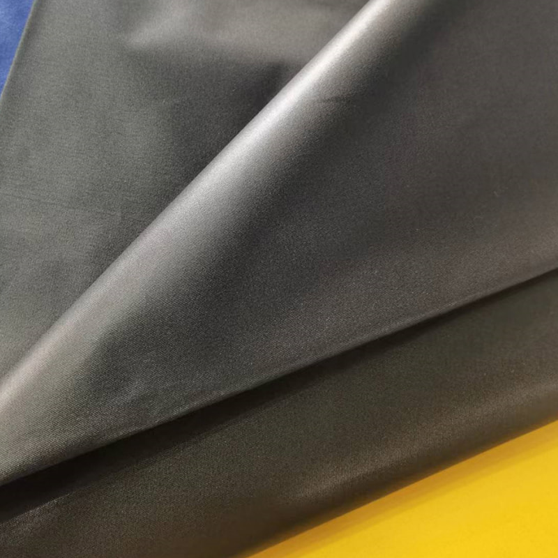 TMIE-08-1-3 Prodyšná tkanina na šaty Šířka 115CM Hmotnost 90GSM Složení Polyester Barvený hladkou leštěnou polyesterovou popelínovou tkaninou